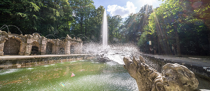 Bild: Hofgarten Eremitage, Untere Grotte