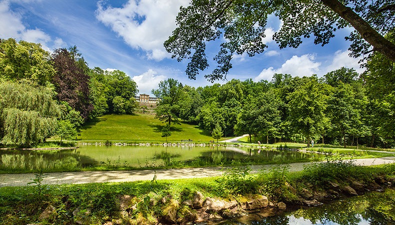 Bild: Schloss und Park Fantaisie