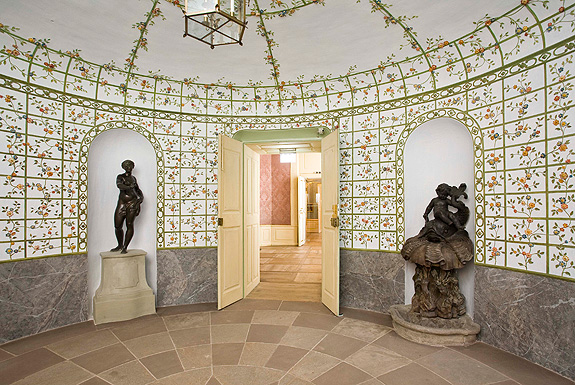 Picture: Anteroom of the bathroom