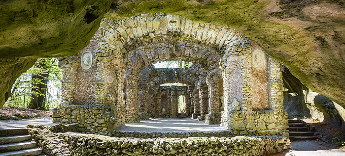 Picture: View from the Calypso Grotto to the Ruin Theatre