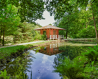 Link zum Puzzle "Vogelhaus im Hofgarten Eremitage"